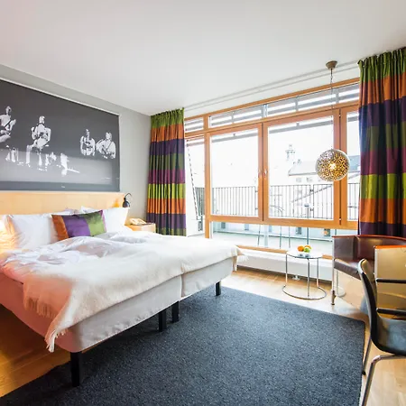 Otel Rival