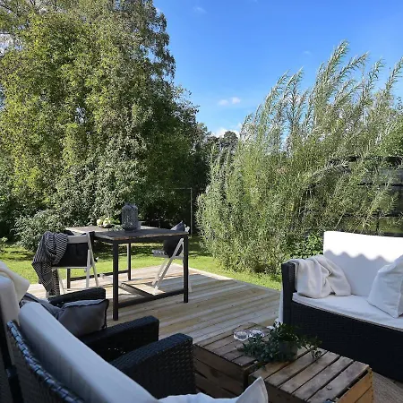 Feriehus Luxurious & Cozy 2 Train Stops To City King Beds *