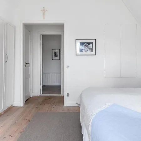Вилла Family 4-bedroom With Fireplace And Sauna