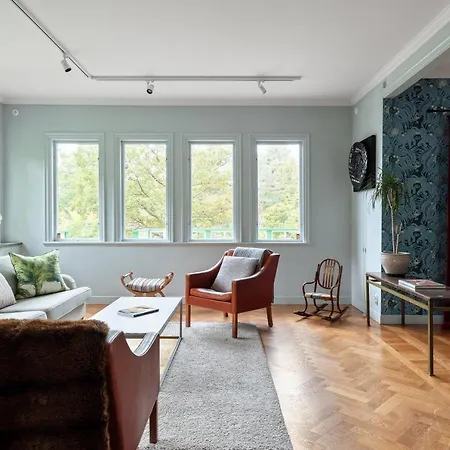 Villa Fantastic 4 Bedroom In Bromma With Everything