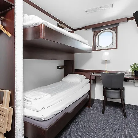 Hotel en barco Maelardrottningen Yacht 3*