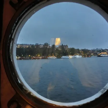 Hotel en barco Maelardrottningen Yacht
