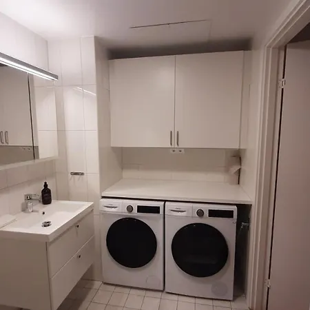 Private In Shared Lovely, Amazing, Modern +garden +bbq Séjour chez l'habitant *