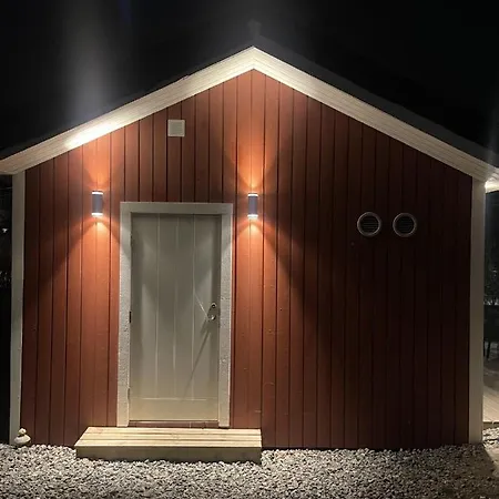 Minihus Near City And Aelvsjoemaessan Ville de Stockholm
