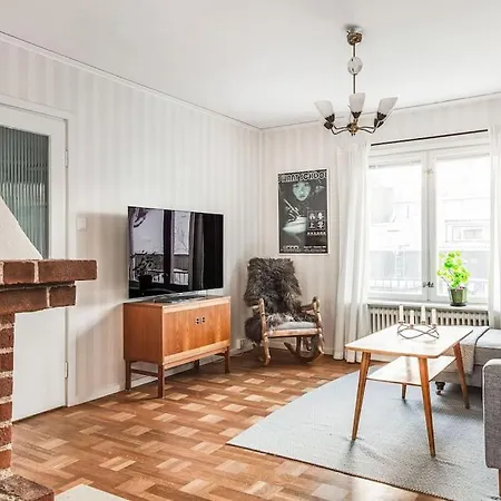 Retro Retreat With Modern Comforts Стокгольм