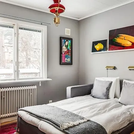 Апартаменты Retro Retreat With Modern Comforts