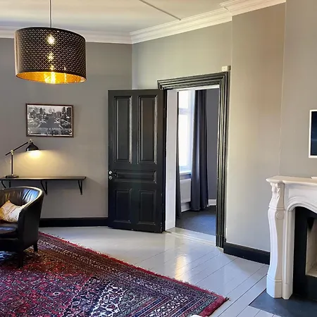 Hotel Unique 3*