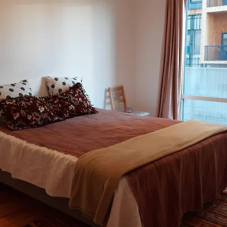 Lovely, Amazing, Modern +balcony +patio 公寓 *