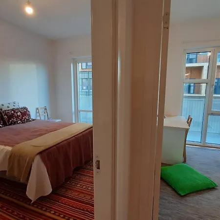 公寓 Lovely, Amazing, Modern +balcony +patio *