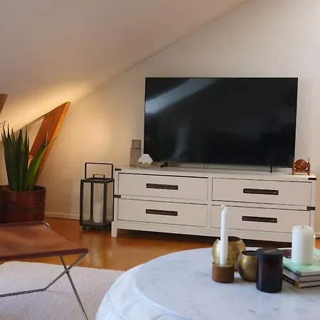 Spacious Penthouse Close To Center 스톡홀름