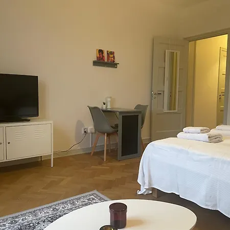 Apartment Libevi 1 *