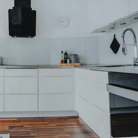 Drottninggatan Apartment *