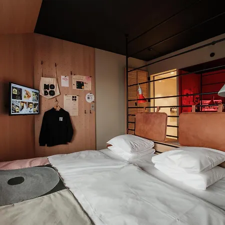 Hobo Hotell 4*