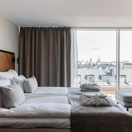 Clarion Amaranten