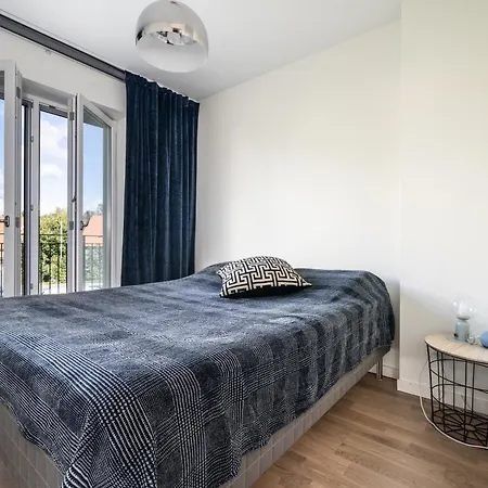 2 Bedroom Cozy In Bromma Апартаменты