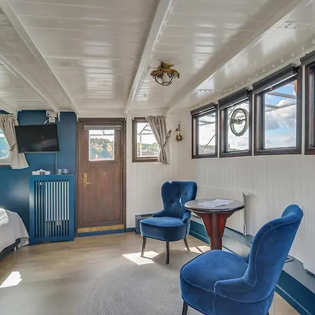 Hotel en barco Maelardrottningen Yacht Estocolmo