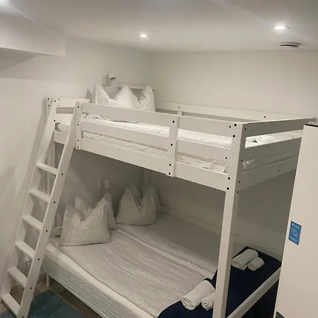Smart Capsule hotel 2*
