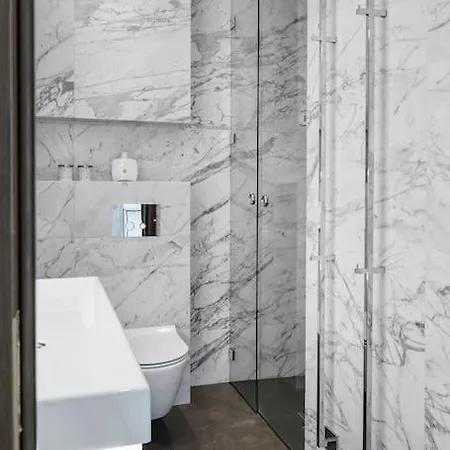 Lyxig I Solsidan Villa Stockholm
