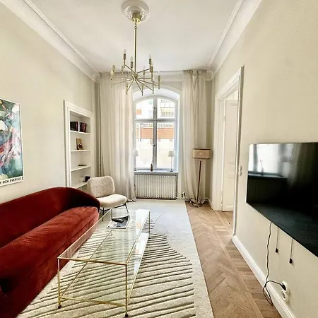 Lyxig Arkitektritad Laegenhet Apartmán Stockholm