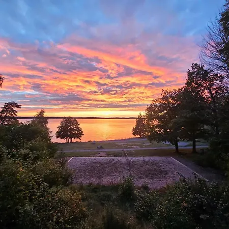 Kallhaellsbaden Strandhotell Vandrarhem Jarfalla