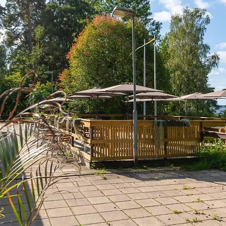 Vandrarhem Kallhaellsbaden Strandhotell