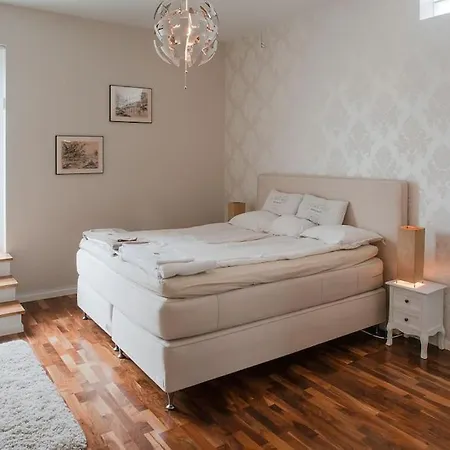 Villa - With Pool & Sauna Stockholm