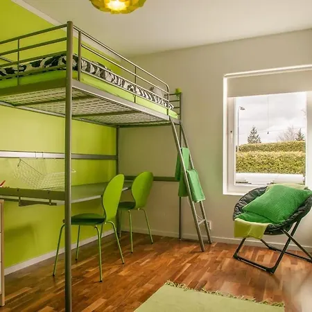 - With Pool & Sauna Villa *