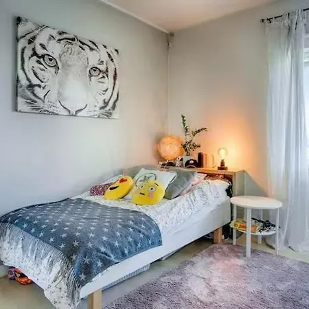 Villa Spacious 5 Bedroom House In