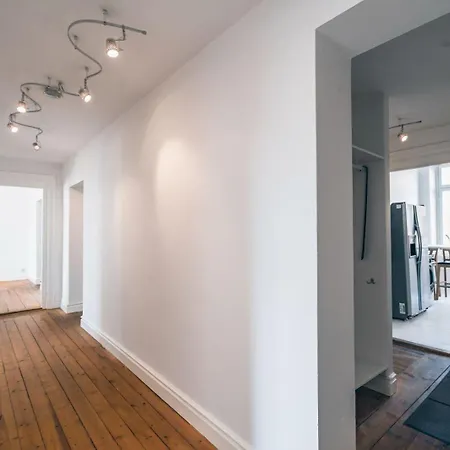 Apartment Lyxig Sekelskiftesvaning I Sthlm