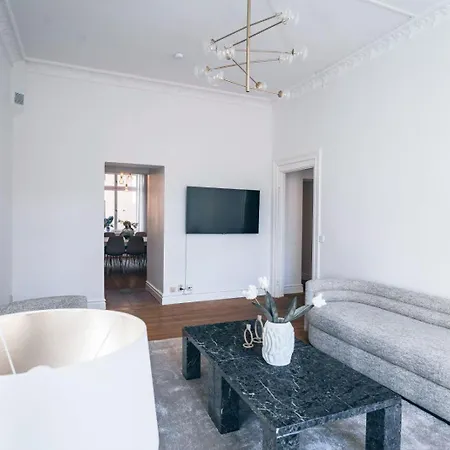 Lyxig Sekelskiftesvaning I Sthlm Apartment Stockholm