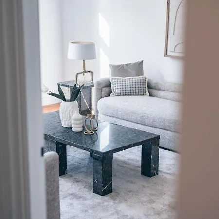 Apartment Lyxig Sekelskiftesvaning I Sthlm Stockholm