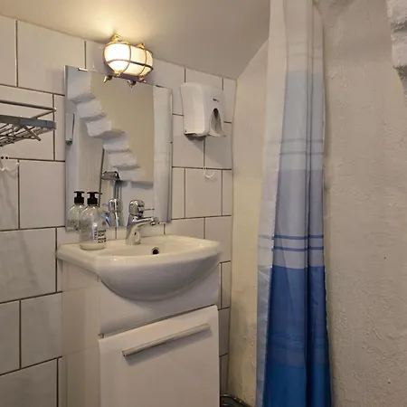 Penthouse Hotel-adults Only *