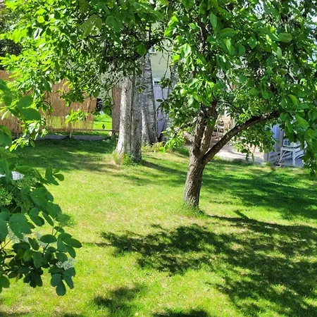 펜션 Sparkling Newly Built House Close To & Nature