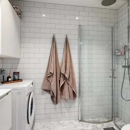 Stylish 1 Bedroom *