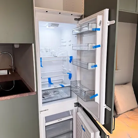 아파트 Spacious & Cozy 스톡홀름