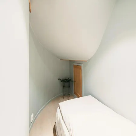 아파트 Spacious & Cozy