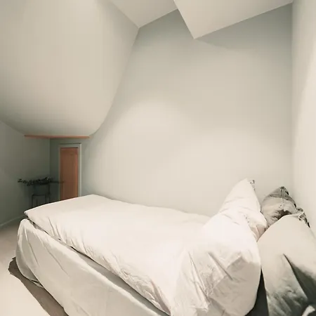 아파트 Spacious & Cozy