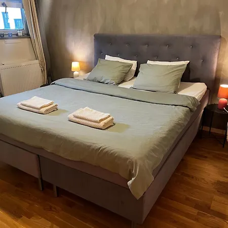 Comfortable In - Close To Privatunterkunft *
