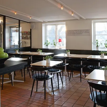 Stf Af Chapman & Skeppsholmen Hostel *