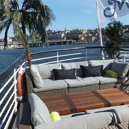 Maelardrottningen Yacht