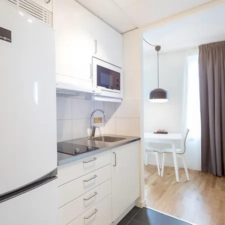 Apartdirect Aelvsjoe 스톡홀름
