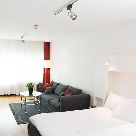 Nordic Light Hotel 4*