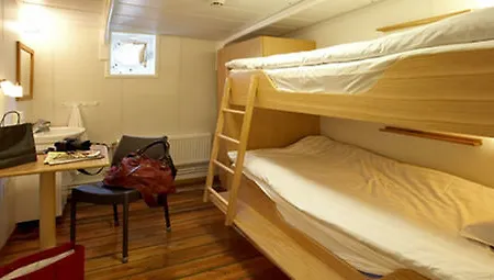 Stf Af Chapman & Skeppsholmen Hostel