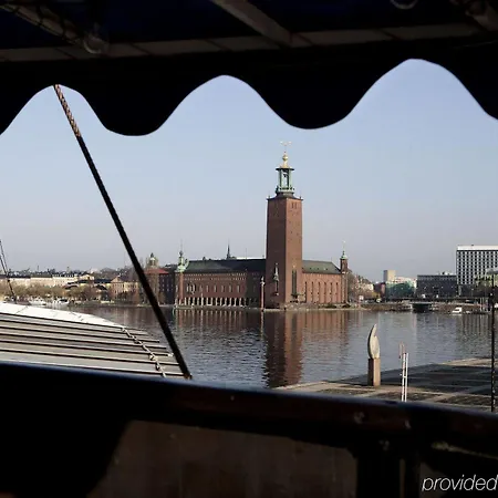 Maelardrottningen Yacht