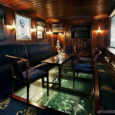 Maelardrottningen Yacht 3*