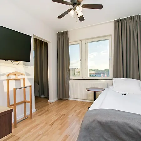 First Brommaplan Hotel 3*