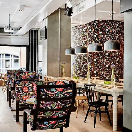 Generator Hostel *