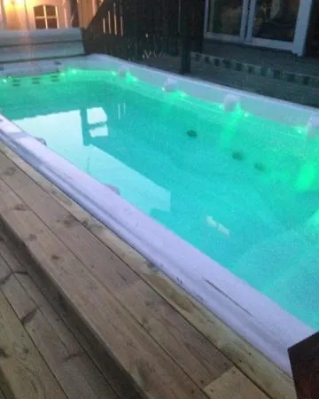 Dubbelrum Med Tillgang Till Delat Vardagsrum, Kok O Bad Privat bolig