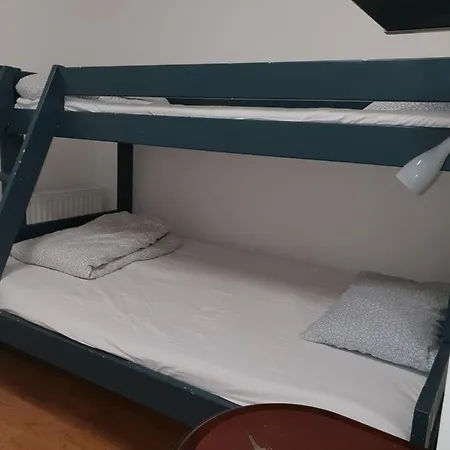 3 Star Hostel *