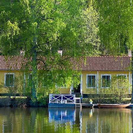 Peaceful, Picturesque & Forest Retreat Stoccolma